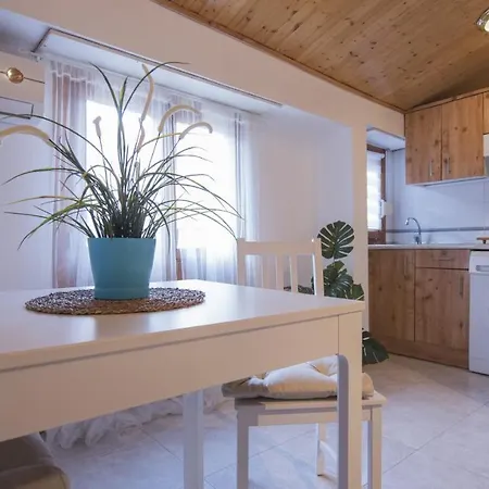 La Casita Del Arbol - Aloha 아파트